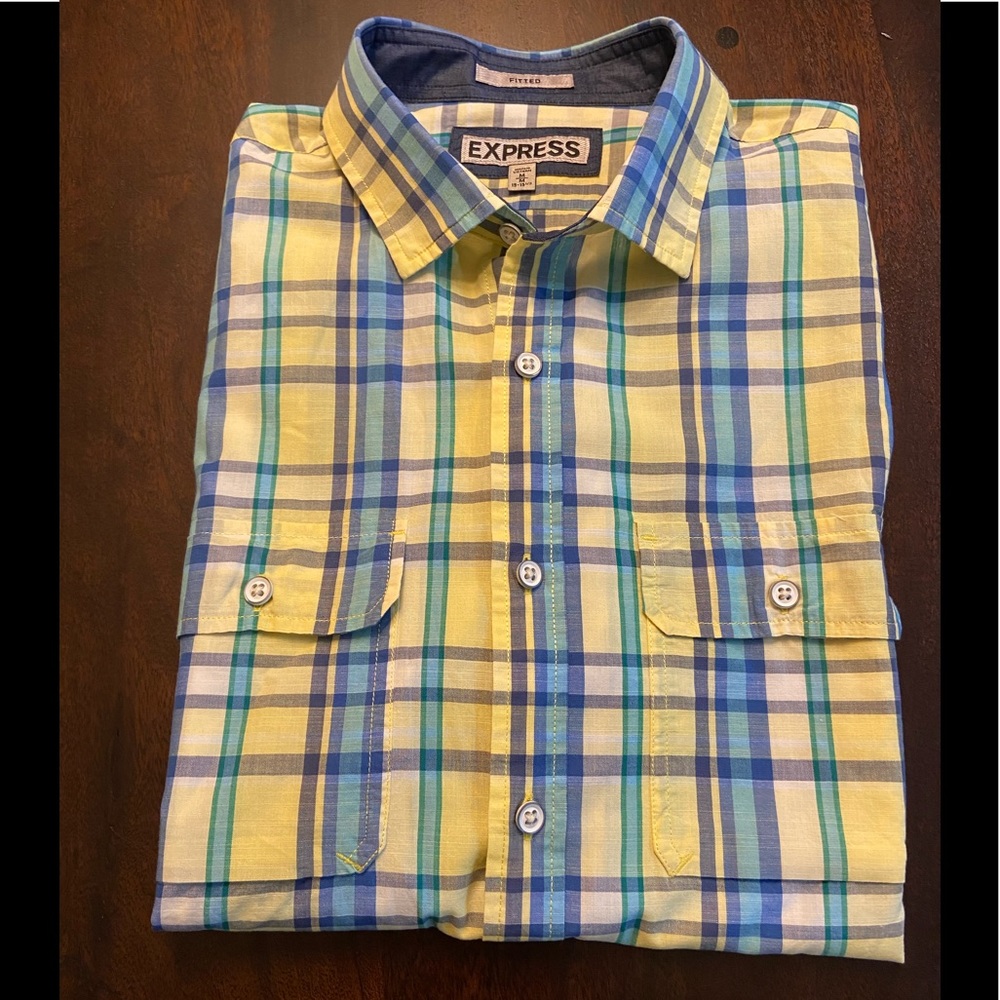 Express short sleeve shirt